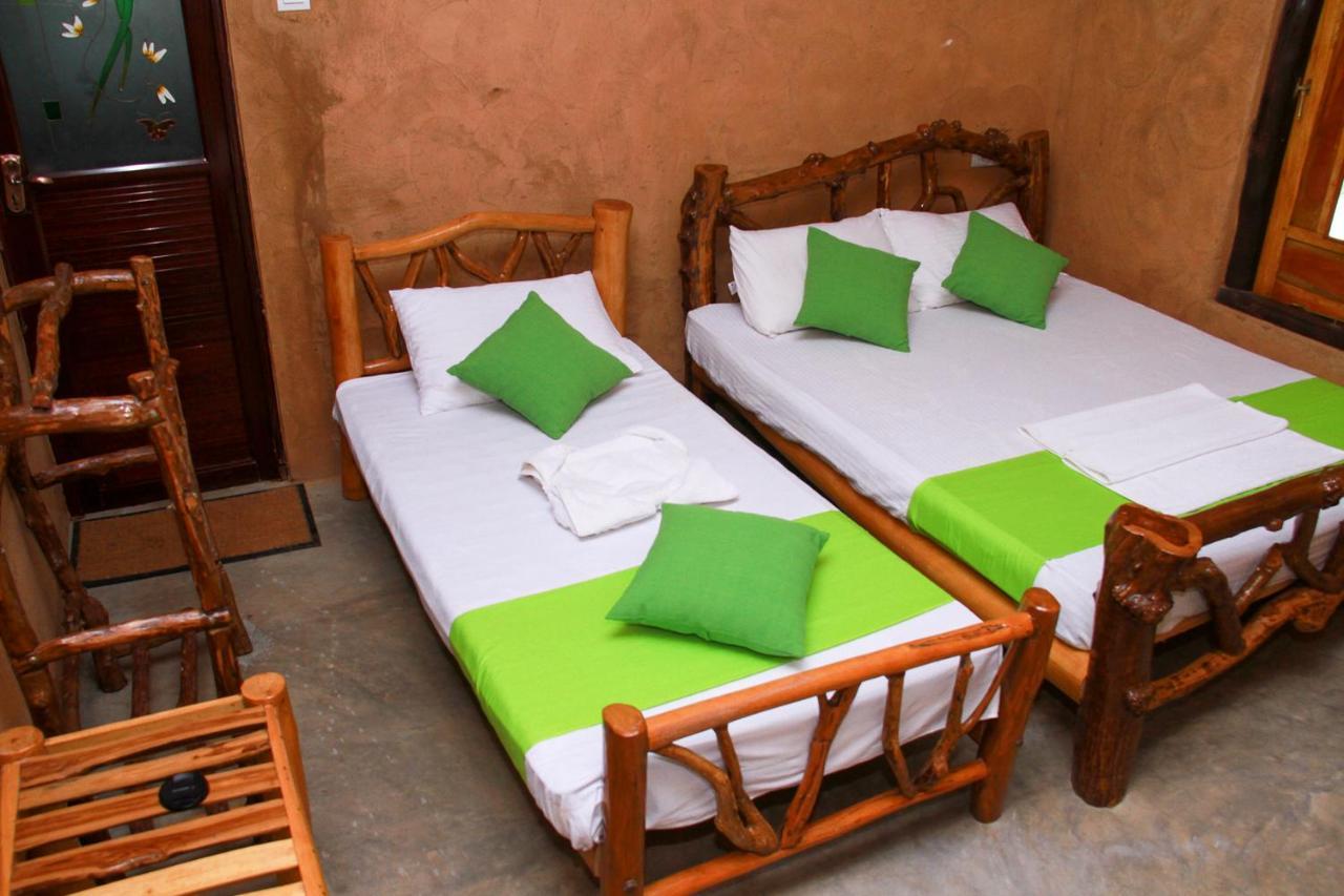 Yalaway Nature Villa Tissamaharama Exterior photo