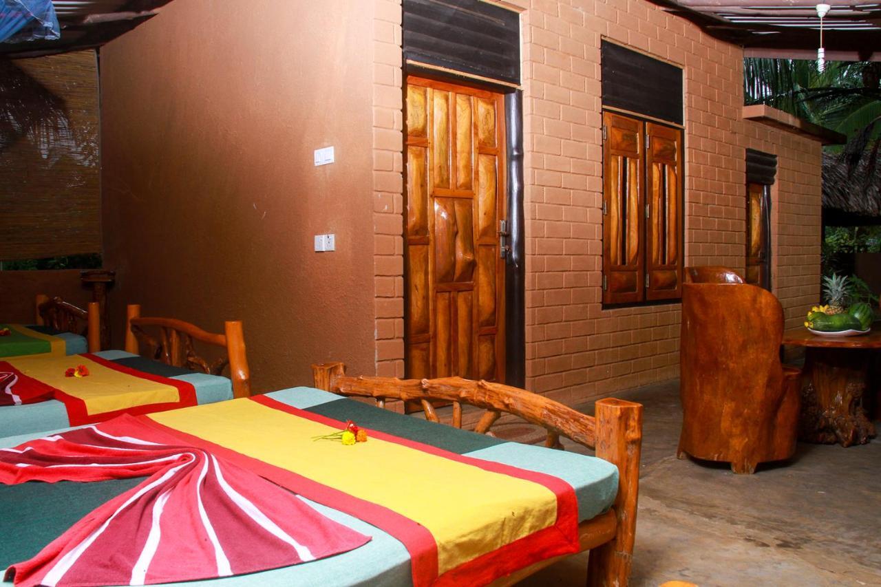 Yalaway Nature Villa Tissamaharama Exterior photo